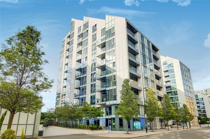 2 Bedroom Flat To Rent In Eastfields Avenue, London, SW18