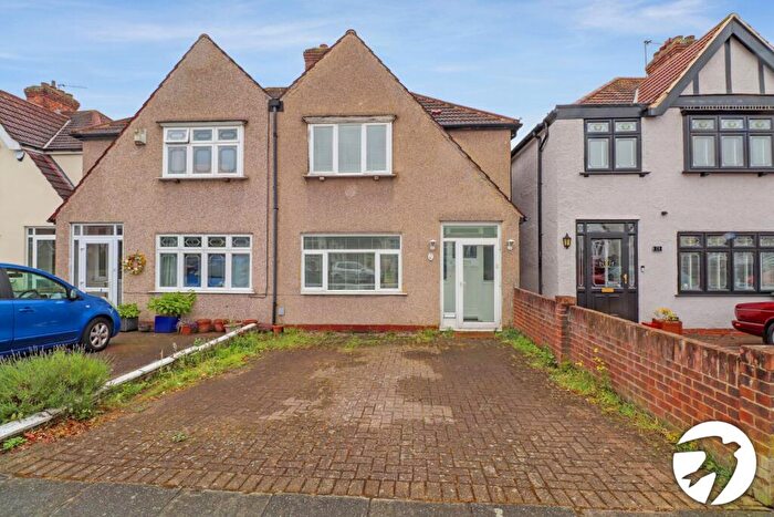 3 Bedroom Semi-Detached House For Sale In Glenview, London, SE2