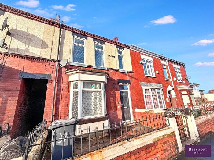 4 Bedroom End Of Terrace House For Sale In Park Road, Mexborough, S64