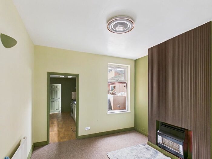 3 Bedroom Terraced House For Sale In Darley Street, Leicester, LE2