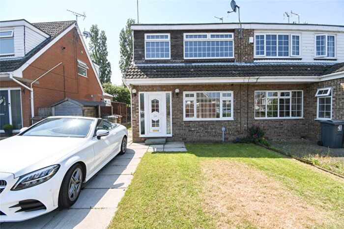 3 Bedroom Semi-Detached House To Rent In Sycamore Avenue, Saughall Massie, Wirral, CH49