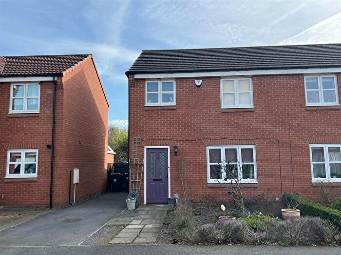 3 Bedroom Semi Detached House For Sale In Paddock Lane, Darlington, DL2