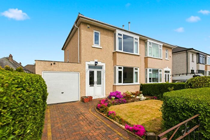 3 Bedroom Semi-Detached House For Sale In Stewart Avenue, Renfrew, PA4