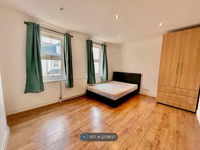5 Bedroom Terraced House To Rent In Maunder Road, London, W7