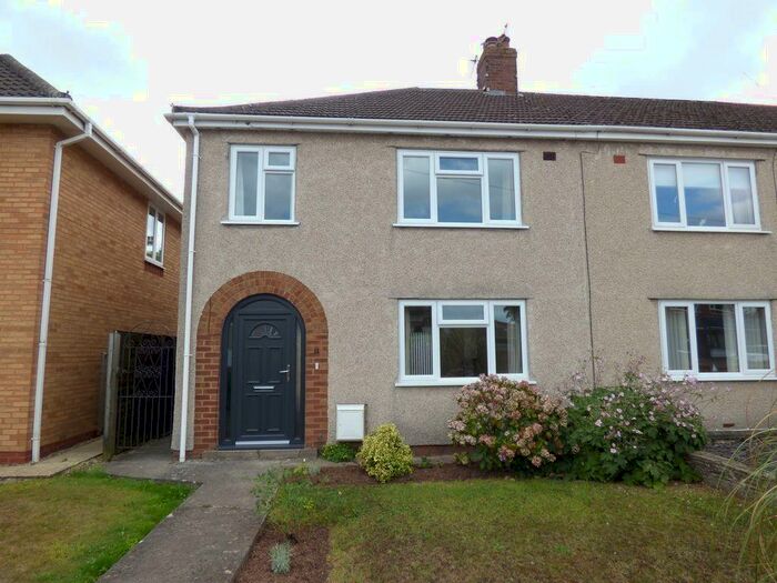 3 Bedroom End Of Terrace House To Rent In Flaxpits Lane, Winterbourne, BS36