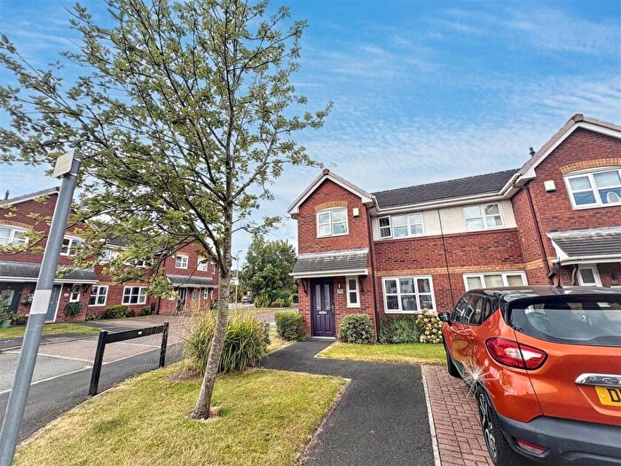 3 Bedroom Terraced House For Sale In Parker Street, Ashton-on-ribble, Preston, PR2
