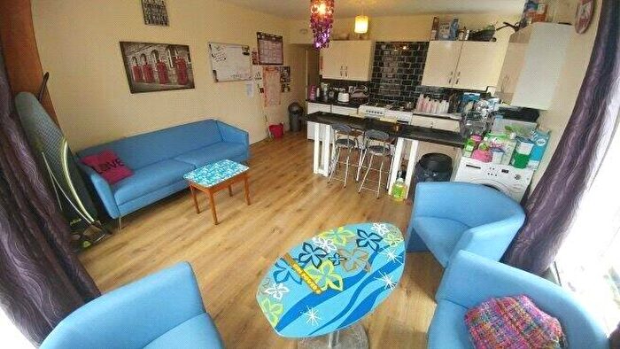 1 Bedroom House To Rent In Gainsborough Road, L15