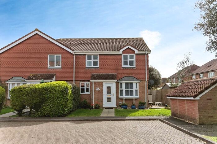 2 Bedroom End Of Terrace House For Sale In The Portlands, Eastbourne, BN23