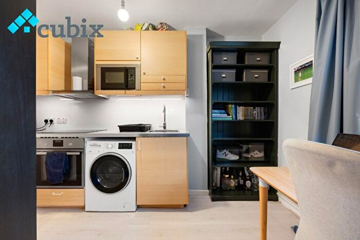 Studio For Sale In Beckway Street, London, SE17