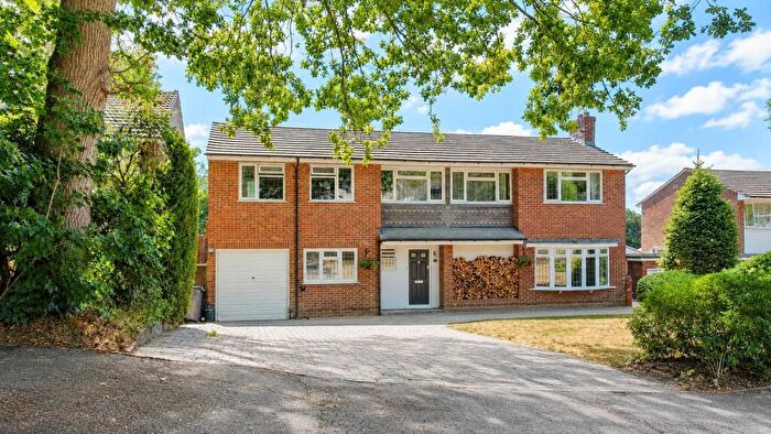 4 Bedroom Detached House For Sale In Westerdale Drive, Frimley, Camberley, GU16
