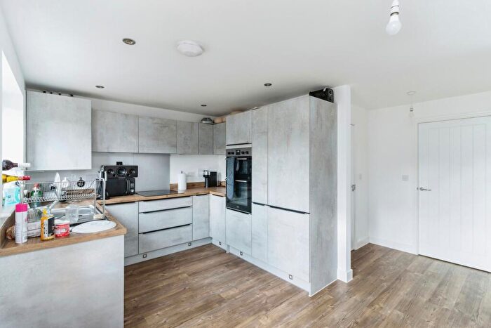 3 Bedroom House To Rent In Penry Road, Exeter, EX2