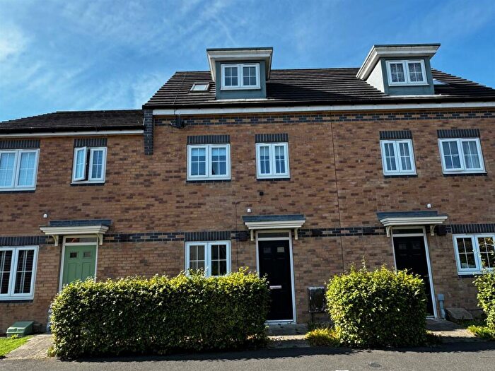3 Bedroom Town House To Rent In Abbey Green, Spennymoor, DL16