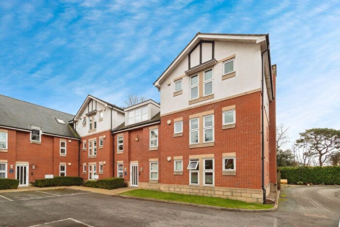 2 Bedroom Flat For Sale In Bronington Close, Northenden, Greater Manchester, M22