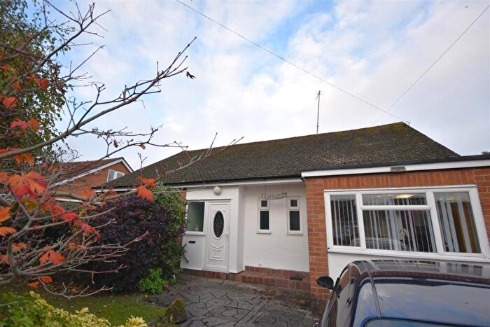 4 Bedroom Detached Bungalow For Sale In Breezehill Road, Neston, CH64