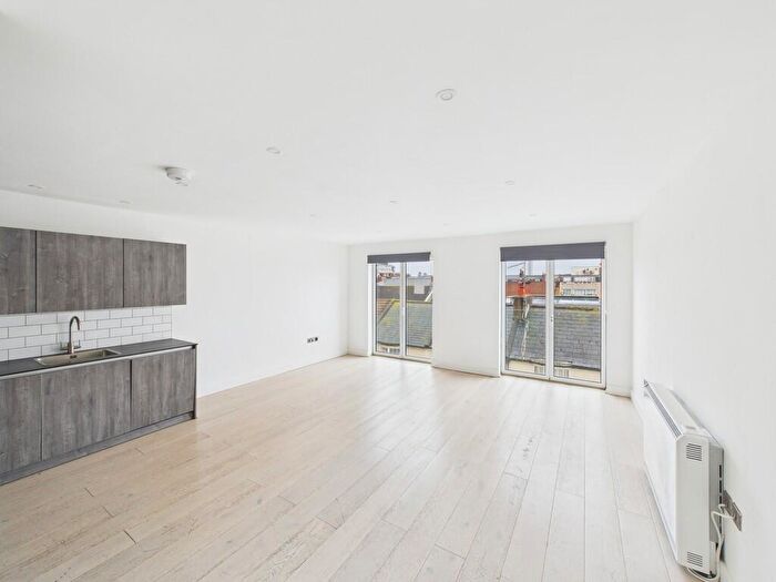 1 Bedroom Flat To Rent In Western Road, Brighton, BN1