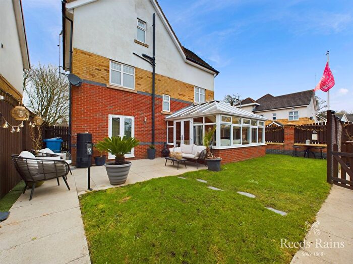 4 Bedroom Detached House For Sale In Camberwell Way, Hull, East Yorkshire, HU8