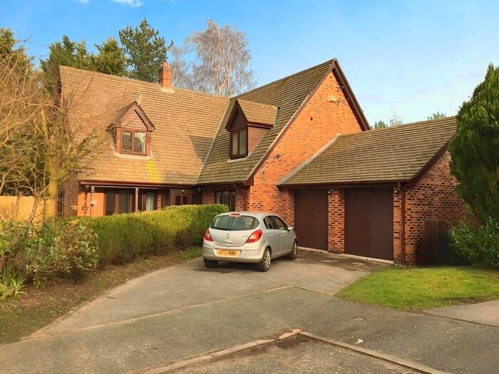 4 Bedroom Detached House To Rent In Lake View, Congleton, Cheshire, CW12