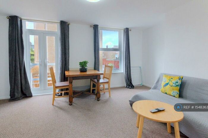 2 Bedroom Flat To Rent In Kings Road * Includes All Bills*, Great Yarmouth, NR30