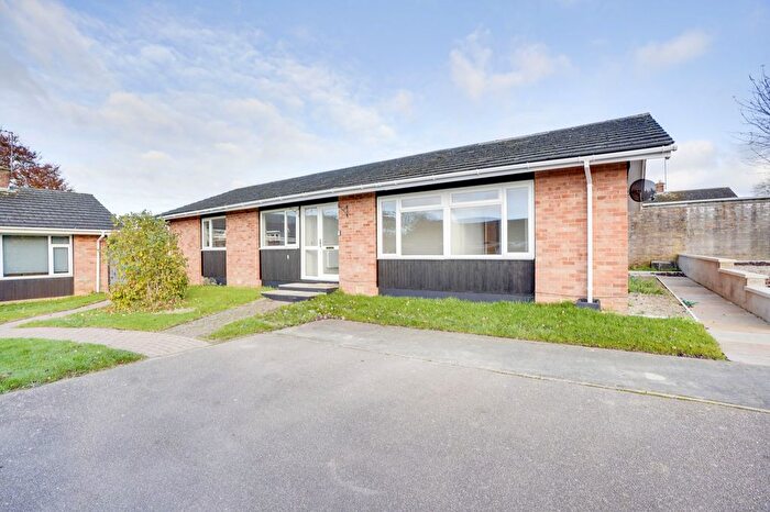 3 Bedroom Detached Bungalow For Sale In Holland Park, Cheveley, CB8