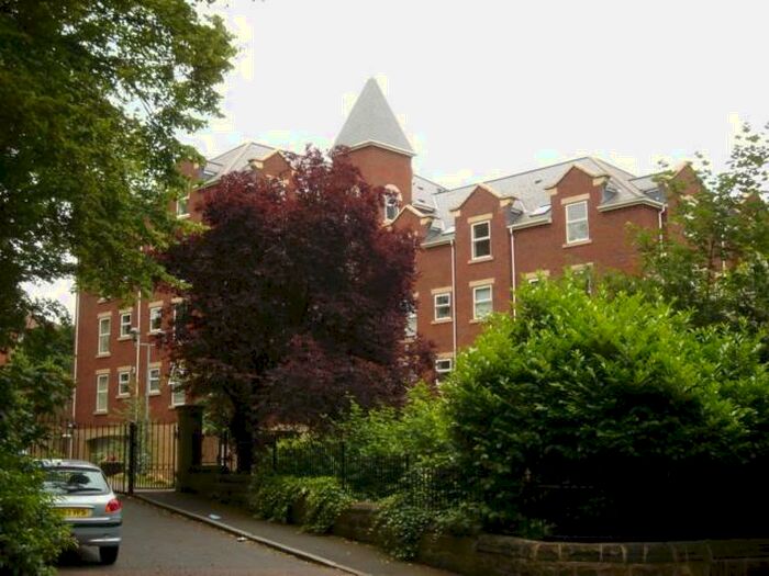 2 Bedroom Apartment To Rent In Cardigan Road, Headingley, Leeds, LS6