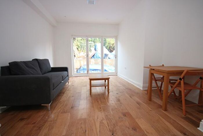 3 Bedroom Flat To Rent In Burghley Road, Kentish Town, NW5