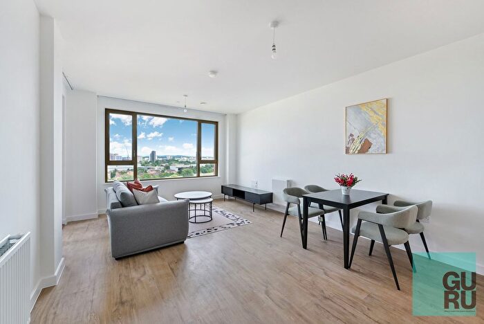 1 Bedroom Flat To Rent In Bermondsey Heights, London, SE15