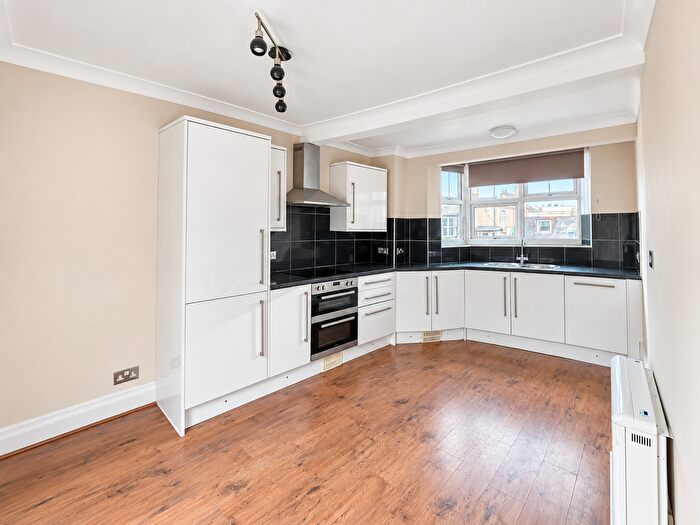 2 Bedroom Flat To Rent In Regent House, Princes Place, Brighton, BN1