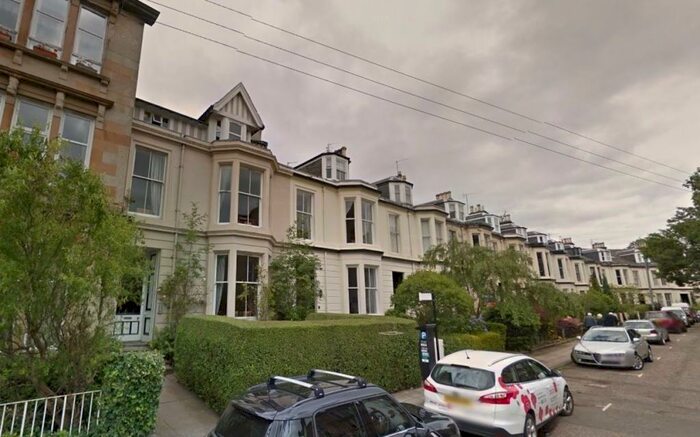 2 Bedroom Flat To Rent In Stunning Bed Unfurnished @ Holyrood Crescent, G2
