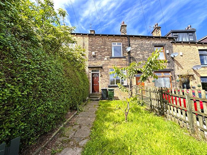 3 Bedroom Terraced House For Sale In Beldon Lane, Great Horton, Bradford, BD7