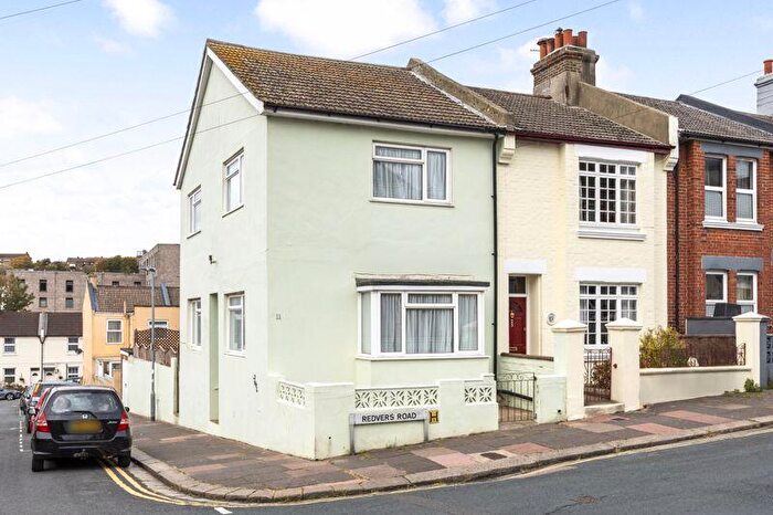 3 Bedroom End Of Terrace House For Sale In Redvers Road, Brighton, BN2