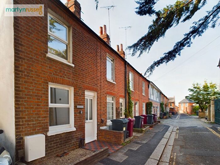 2 Bedroom Terraced House To Rent In Eldon Place, Reading, Berkshire, RG1