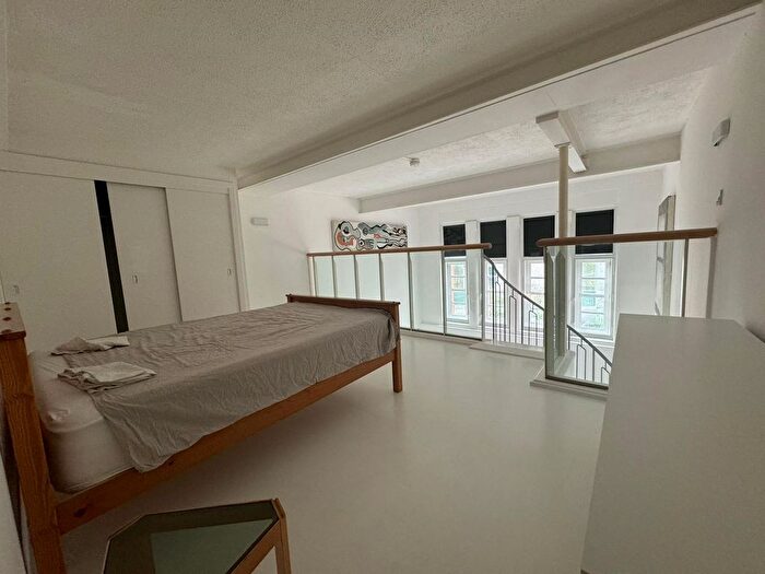 1 Bedroom Flat To Rent In York Way, King's Cross, London, N1