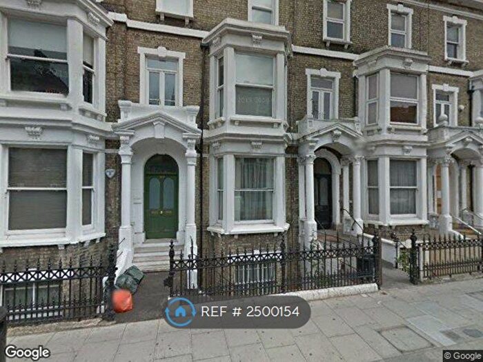 3 Bedroom Flat To Rent In North End Rd, London, W14