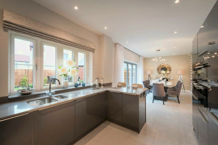 6 Bedroom Terraced House To Rent In Walker Road, Bicester, Oxfordshire, OX25