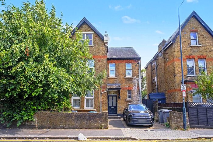 1 Bedroom Flat For Sale In C Craven Park, Harlesden, London, NW10