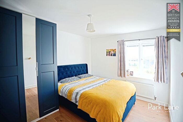 2 Bedroom Flat For Sale In Gibson Road, Bishops Stortford, CM23