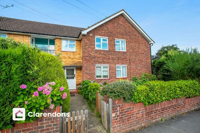 2 Bedroom Maisonette To Rent In Reigate, Surrey, RH2