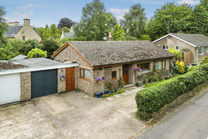 3 Bedroom Detached Bungalow For Sale In Kettering Road, Pytchley, NN14