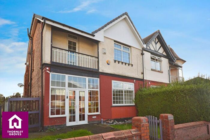 4 Bedroom Semi Detached House For Sale In Kings Road, Prestwich, Manchester, Greater Manchester, M25