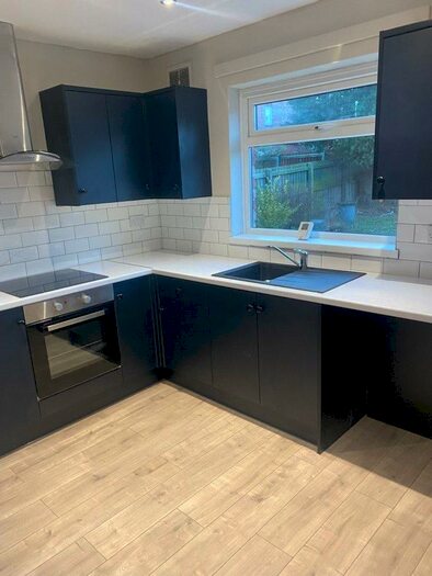 3 Bedroom Semi-Detached House To Rent In Weardale Avenue, Concord, NE37