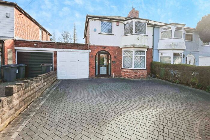3 Bedroom Semi Detached House For Sale In Court Lane, Birmingham, B23