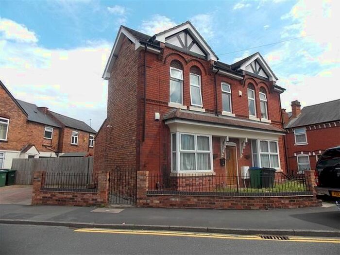 1 Bedroom Flat To Rent In Brunswick Park Road, Wednesbury, WS10