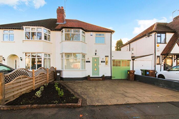 3 Bedroom Semi Detached House To Rent In Stanway Road, Solihull, B90