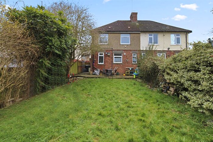 3 Bedroom Semi Detached House For Sale In Allen Road, Irthlingborough, NN9