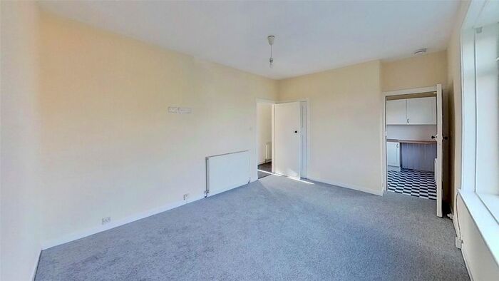 2 Bedroom Flat To Rent In Carrickknowe Hill, Edinburgh, EH12