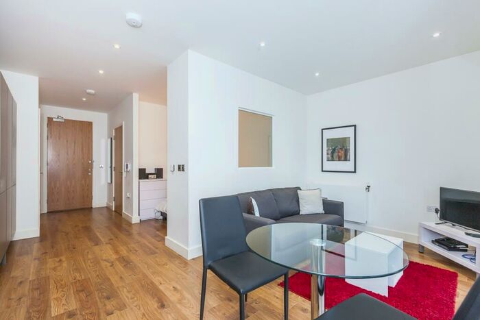 Apartment To Rent In Lighterman Point, E14
