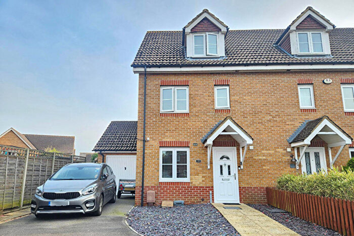 4 Bedroom Town House For Sale In Percival Close, Lee-On-The-Solent, PO13