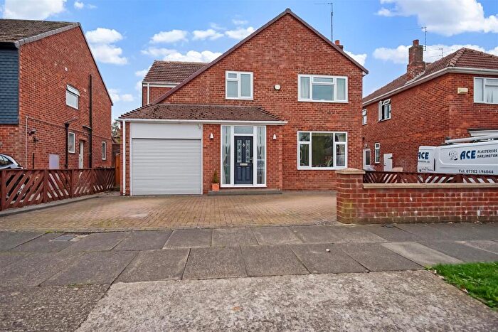 4 Bedroom Detached House For Sale In Hummersknott Avenue, Darlington, DL3