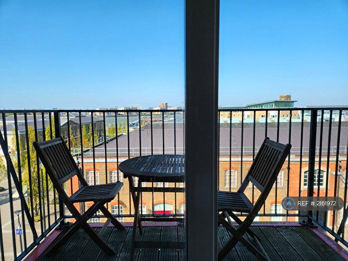 2 Bedroom Flat To Rent In Warehouse Court, London, SE18