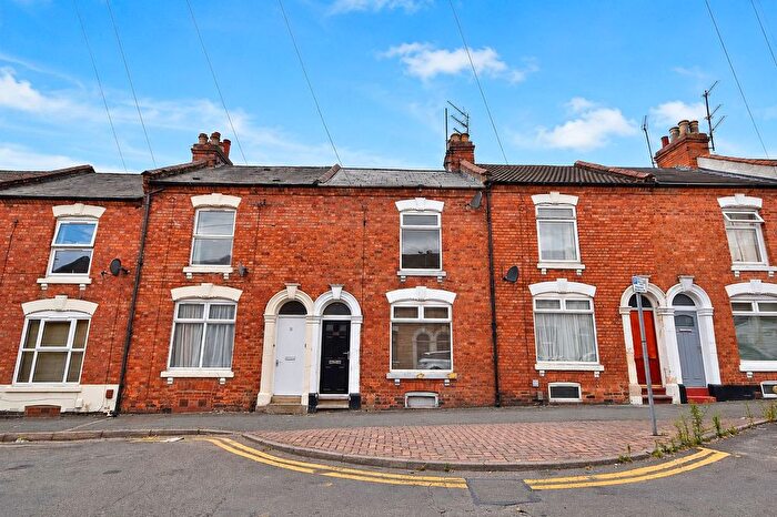 2 Bedroom Terraced House For Sale In Queens Road, Northampton, NN1